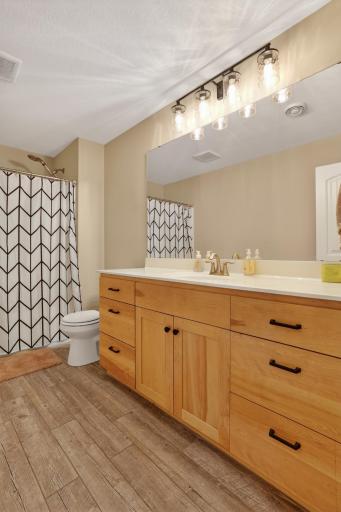 1565 Brandt Drive NE, Byron, MN 55920