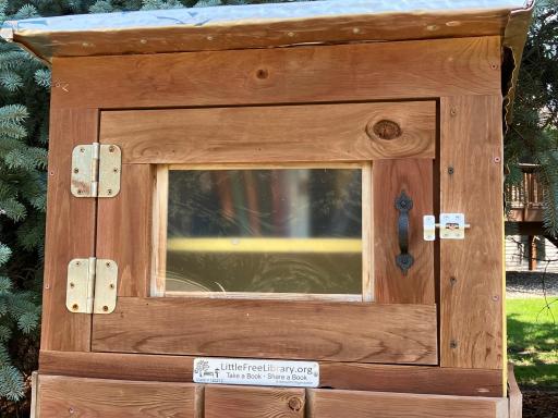 Free Little Library on the corner -Family friendly neighborhood