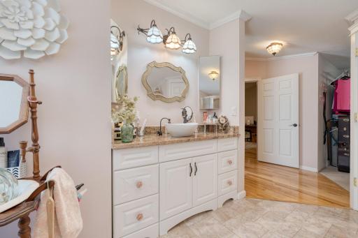 21564 Sugarbush Lane, Cohasset, MN 55721