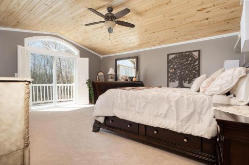 21564 Sugarbush Lane, Cohasset, MN 55721