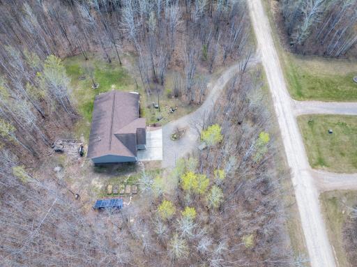21564 Sugarbush Lane, Cohasset, MN 55721