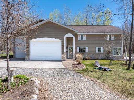 21564 Sugarbush Lane, Cohasset, MN 55721