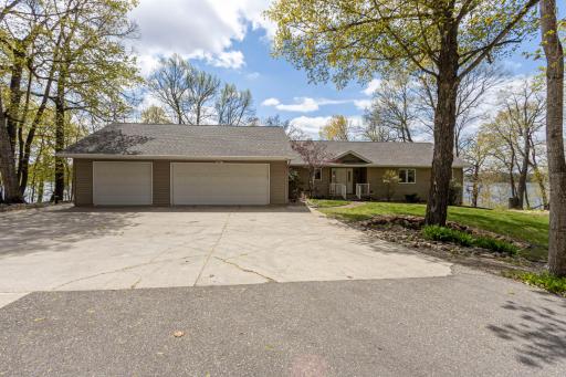 1850 Petes Point Lane SW, Alexandria, MN 56308