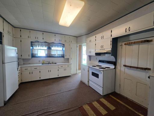 844 S 1st Avenue, Gibbon, MN 55335