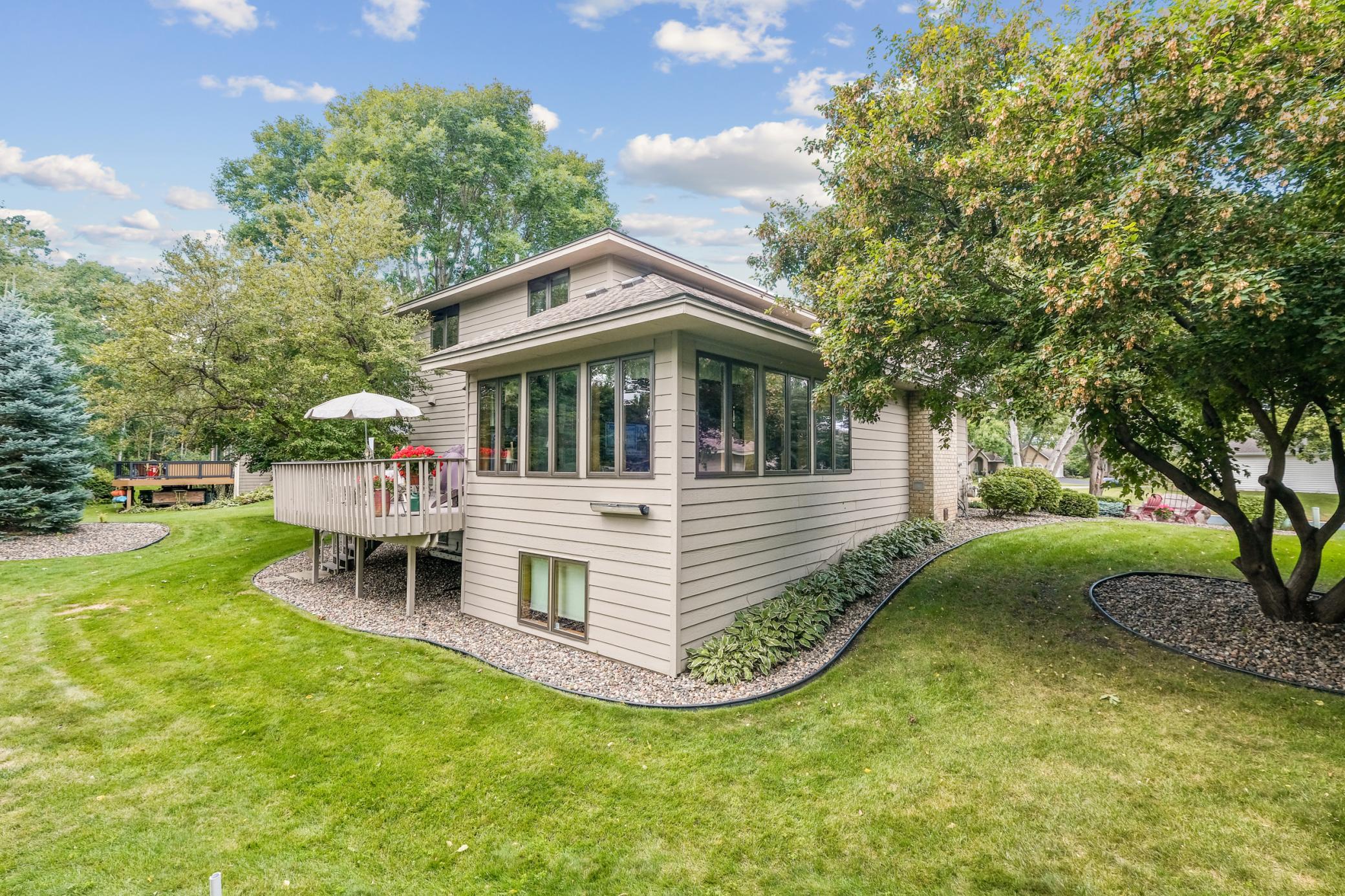 Perfect backyard to balance activities and privacy