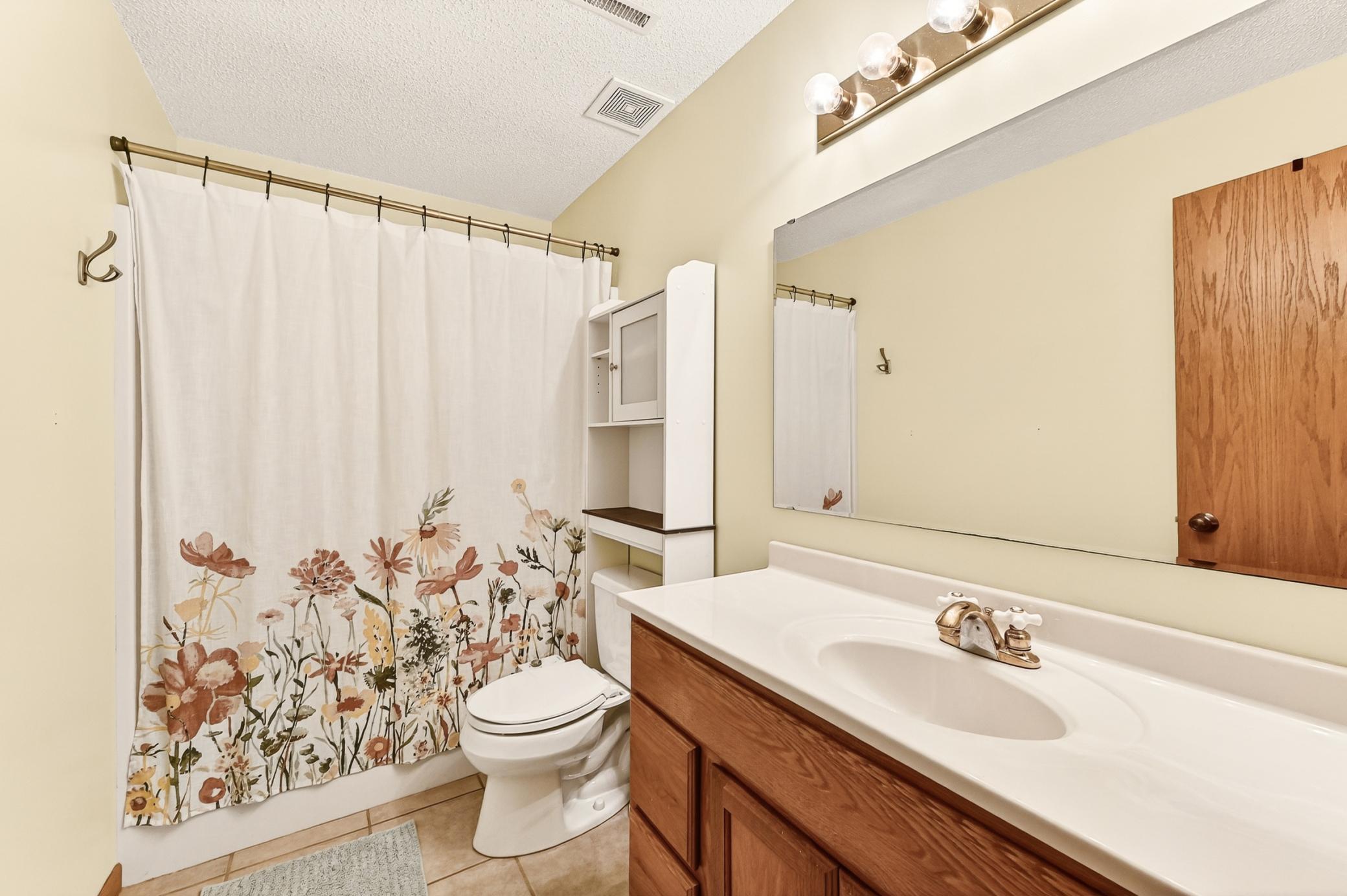 Lower Level Full Bath