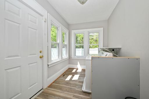 740 Main Street W, Carver, MN 55315