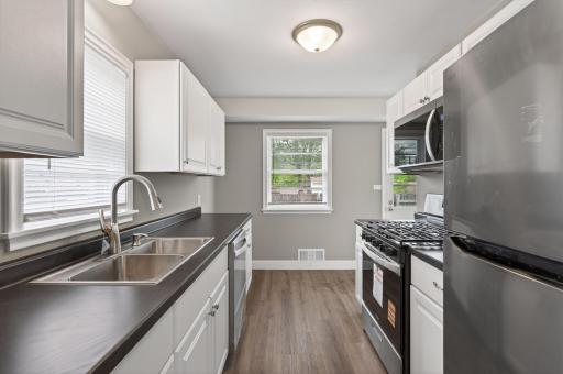 831 Howard Street N, Saint Paul, MN 55119