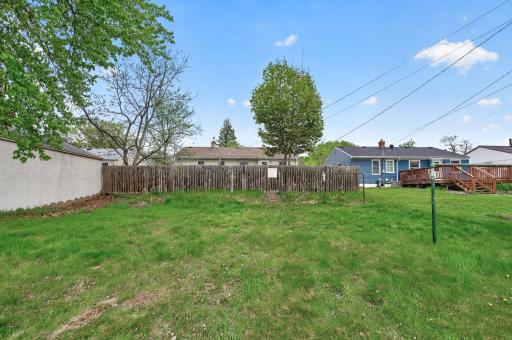 831 Howard Street N, Saint Paul, MN 55119