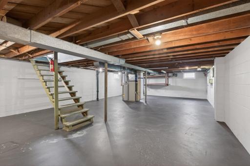 831 Howard Street N, Saint Paul, MN 55119