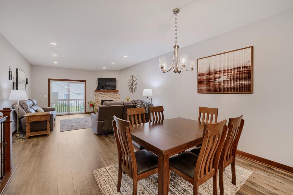 8051 Winfield Rd - MLS Sized - 012 - 12 Breakfast Area.jpg