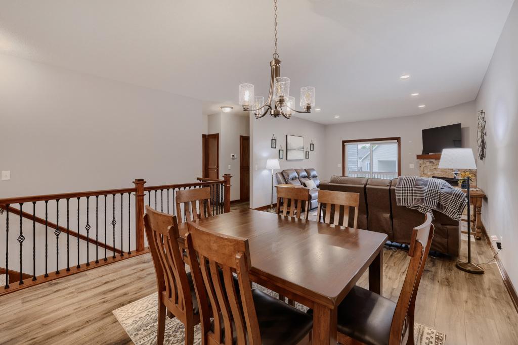 8051 Winfield Rd - MLS Sized - 011 - 11 Breakfast Area.jpg
