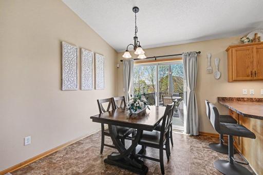 11337 73rd Street NE, Albertville, MN 55301