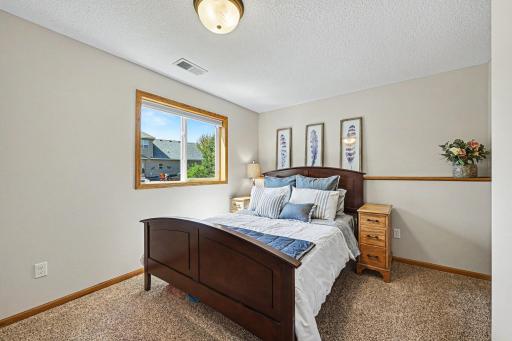 11337 73rd Street NE, Albertville, MN 55301