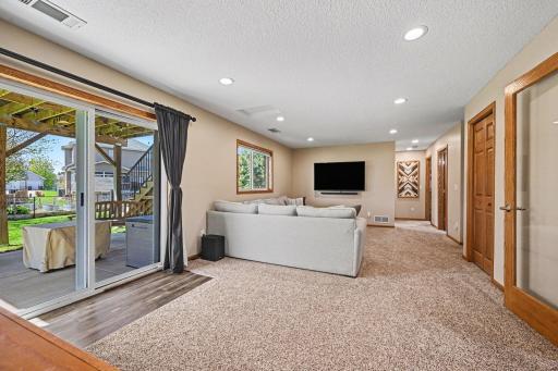 11337 73rd Street NE, Albertville, MN 55301