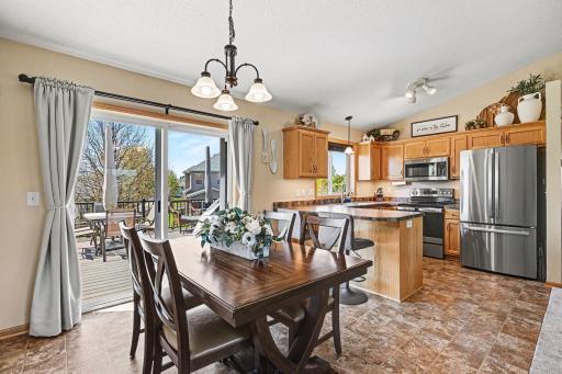 11337 73rd Street NE, Albertville, MN 55301