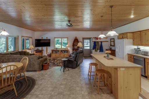 11027 Oak Point Road NW, Cass Lake, MN 56633
