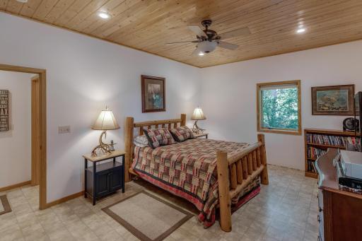 11027 Oak Point Road NW, Cass Lake, MN 56633