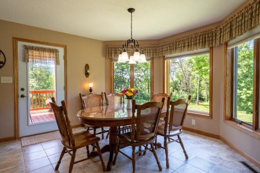 A dining room to host! Room dimensions - 13x11.5 ft