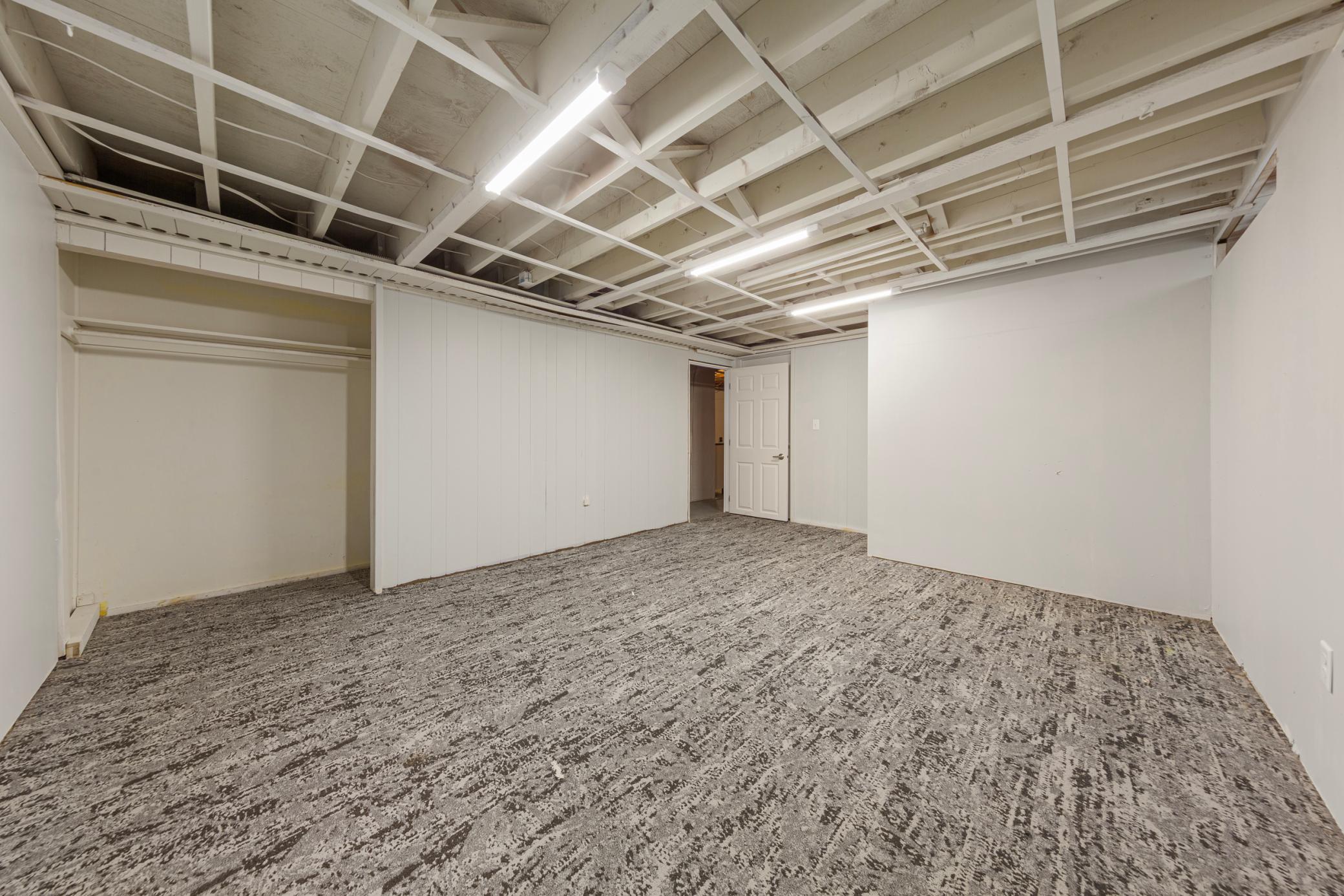 36 bedroom 4_lower.jpg