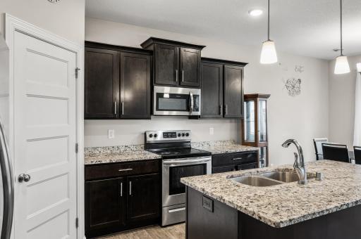 2117 Cleveland Lane S, Cambridge, MN 55008