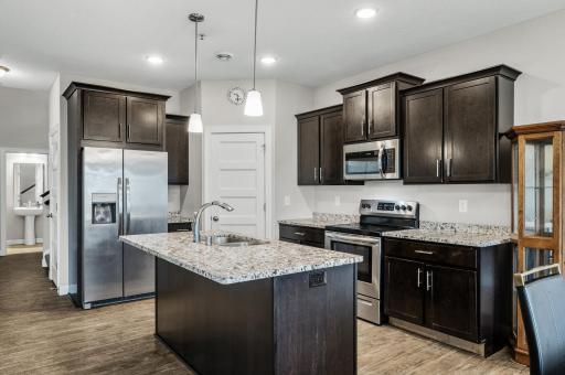 2117 Cleveland Lane S, Cambridge, MN 55008