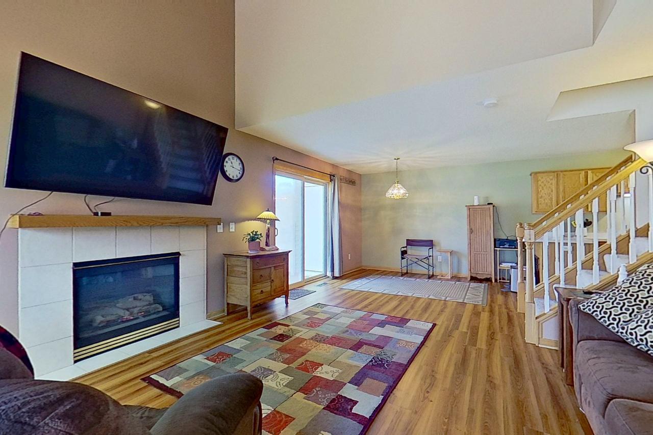 Bright and open main floor