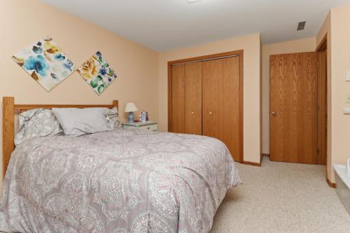 418 N Clayborn Avenue, Parkers Prairie, MN 56361