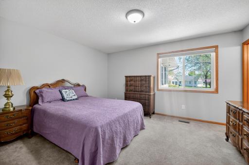9244 Dunbar Knoll N, Minneapolis, MN 55443