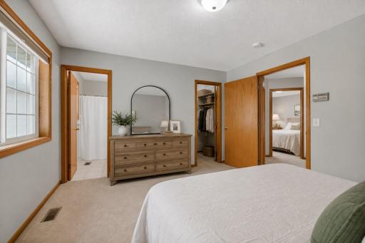 9244 Dunbar Knoll N, Minneapolis, MN 55443