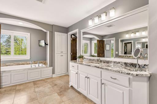 17399 62nd Avenue N, Maple Grove, MN 55311