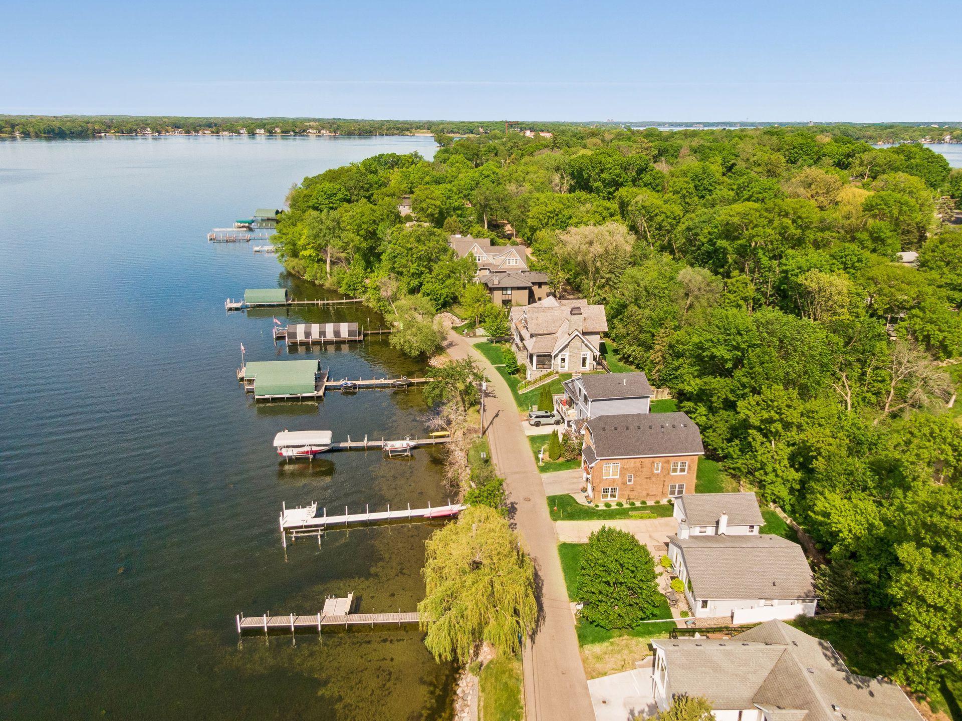 Enjoy Golf & Country Club Walking Distance