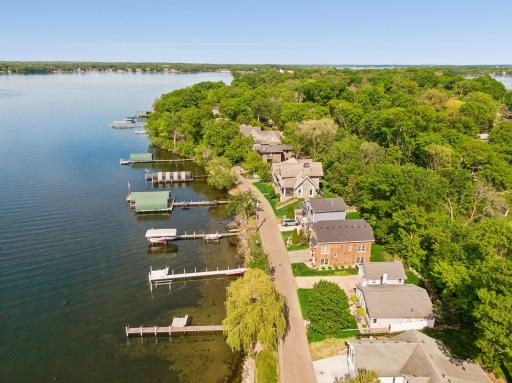 Enjoy Golf & Country Club Walking Distance