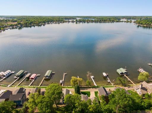 3335 Crystal Bay Road, Wayzata, MN 55391