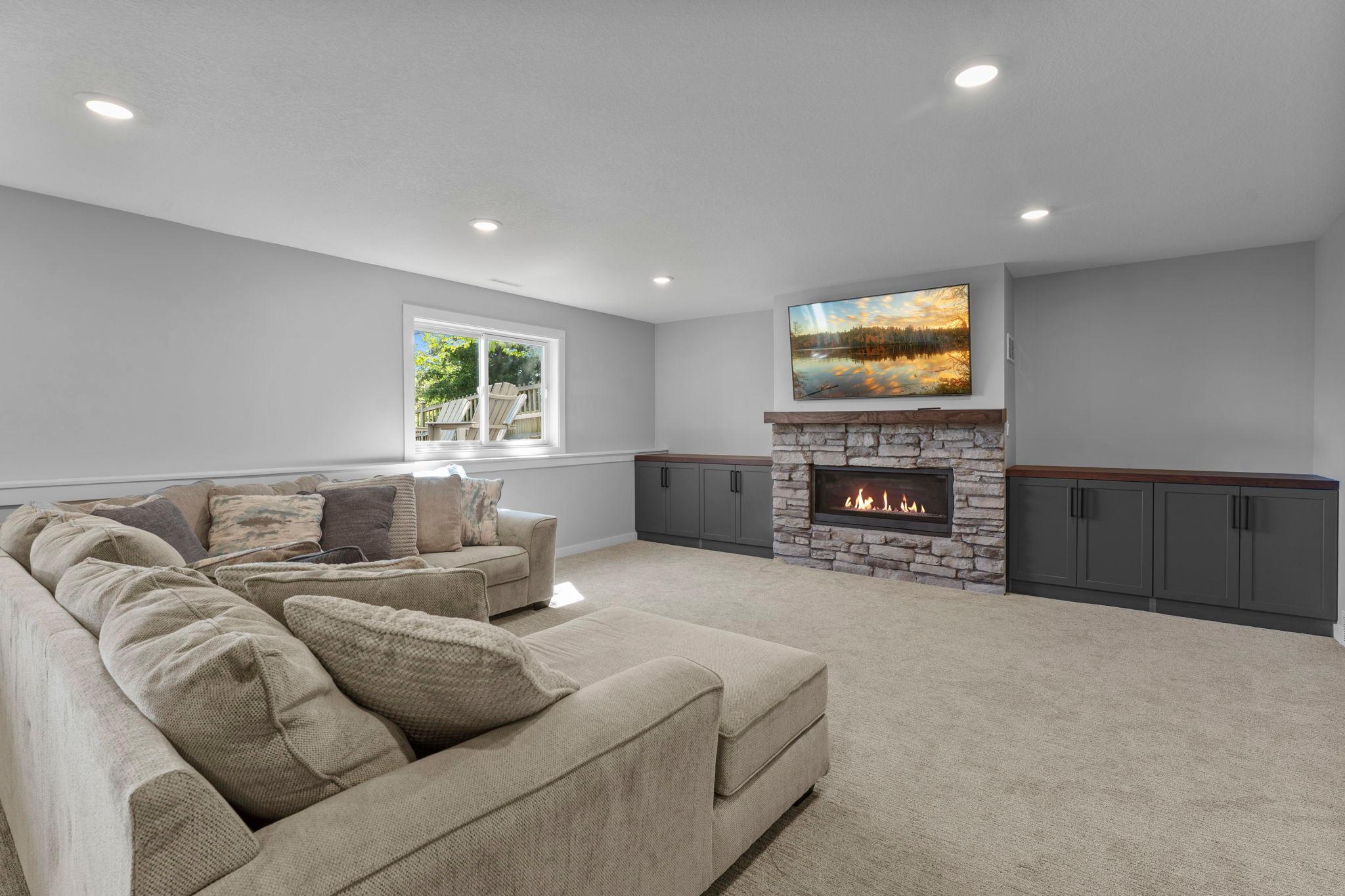 89-web-or-mls-936 Inspiration Pkwy S-515.jpg