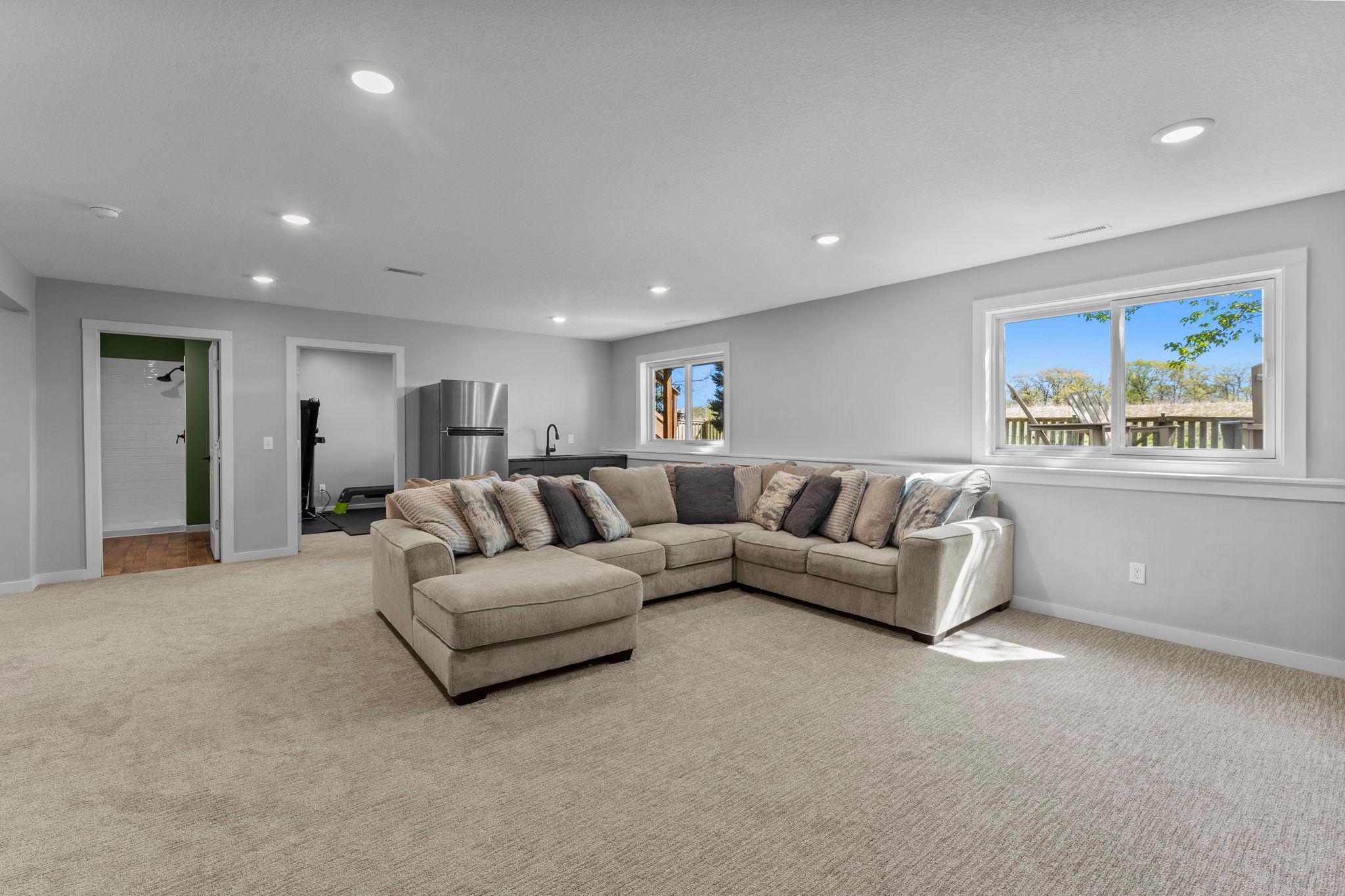 91-web-or-mls-936 Inspiration Pkwy S-525.jpg