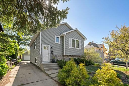 1313 3rd Street NE, Minneapolis, MN 55413