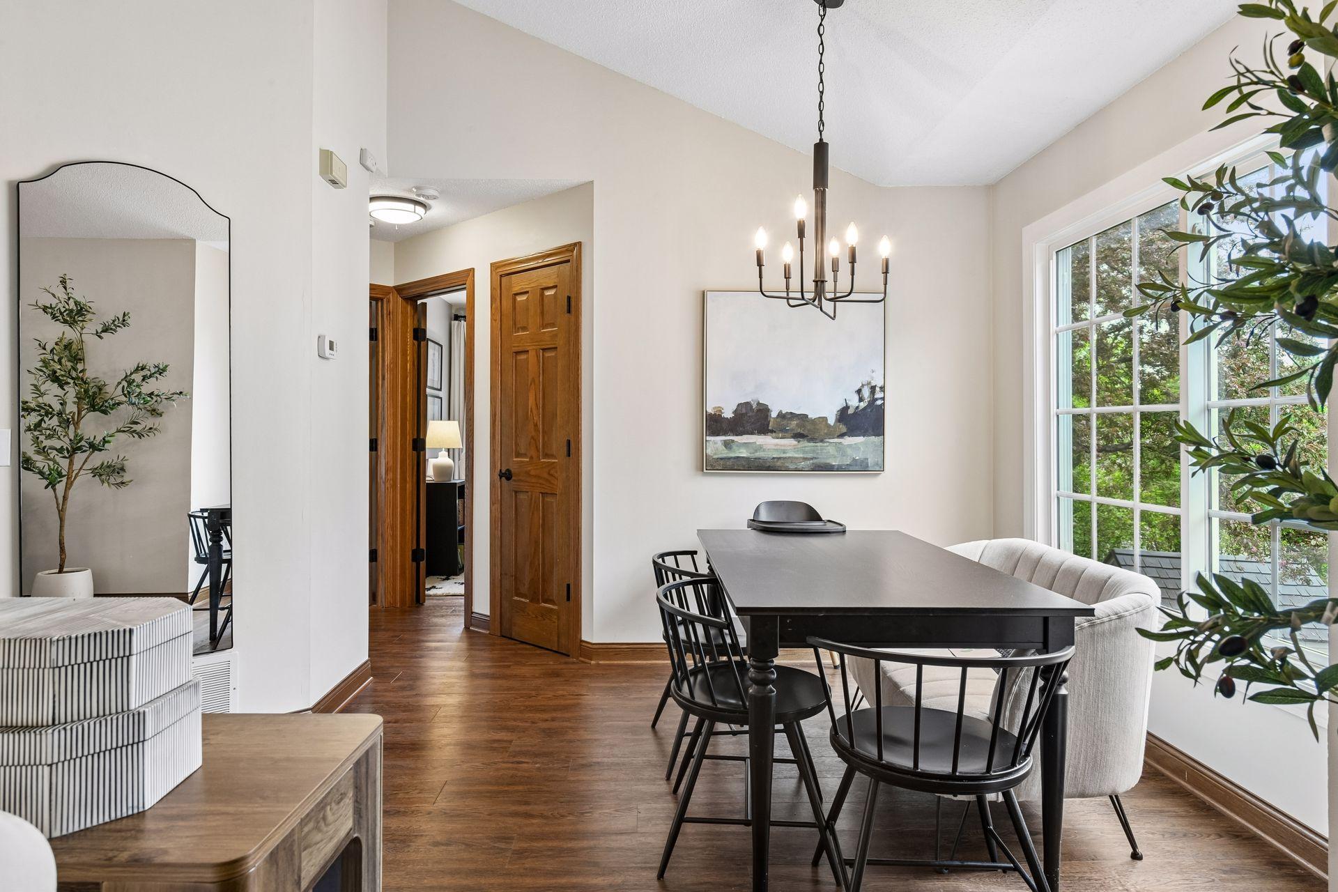Whether you are enjoying a quiet evening meal or hosting Sunday brunch, the dining room is a comfortable space to gather.