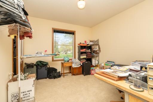 1209 Sunflower Circle S, Shakopee, MN 55379