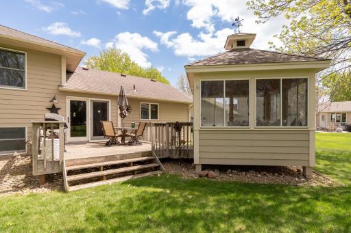 1209 Sunflower Circle S, Shakopee, MN 55379