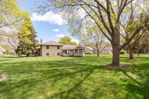 1209 Sunflower Circle S, Shakopee, MN 55379