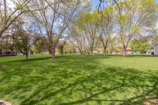 1209 Sunflower Circle S, Shakopee, MN 55379