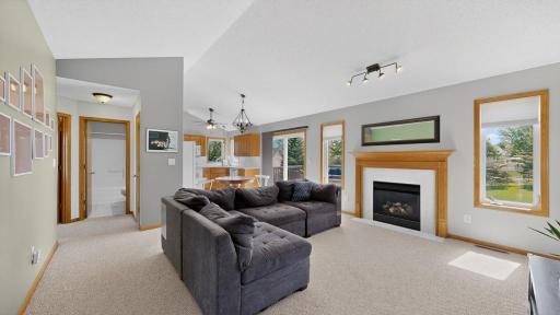 5208 Pinehurst Lane NW, Rochester, MN 55901