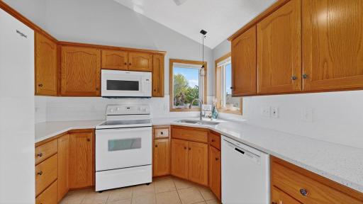 5208 Pinehurst Lane NW, Rochester, MN 55901