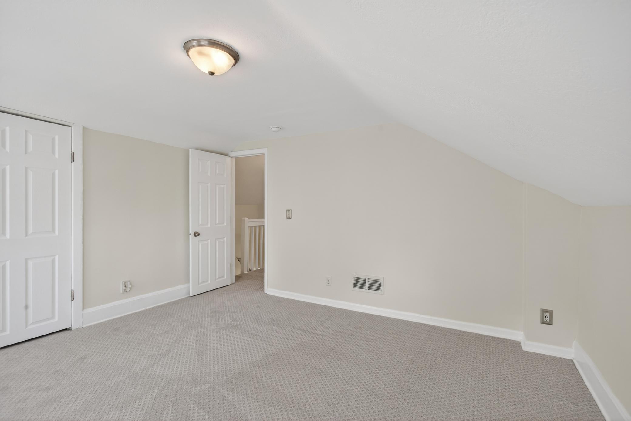 Upstairs Bedroom 2