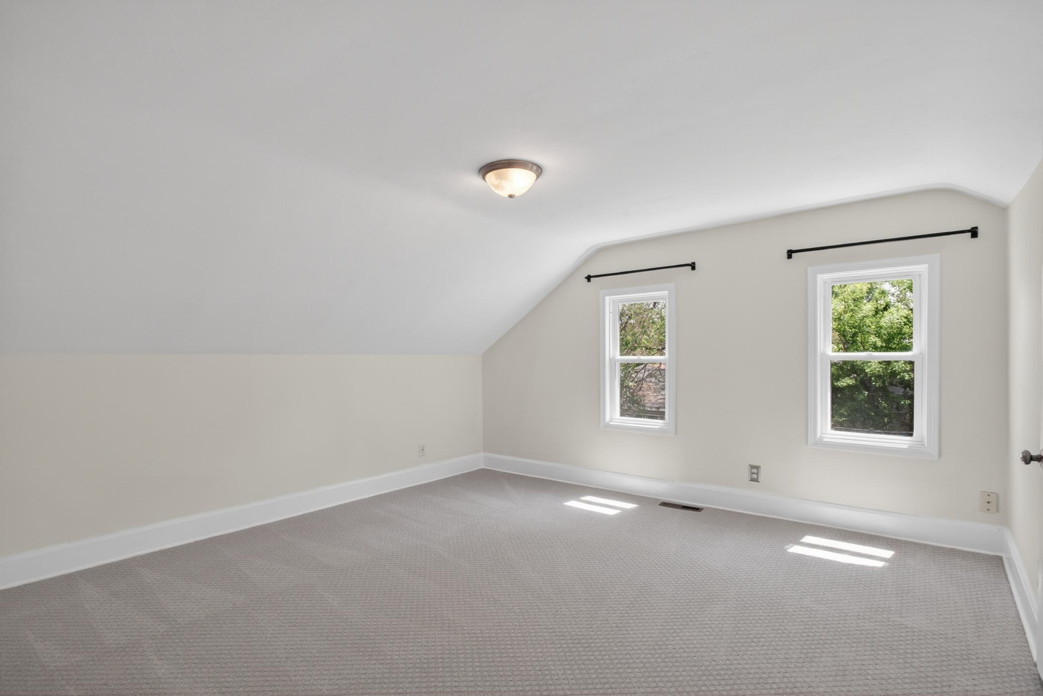 Upstairs Bedroom 2