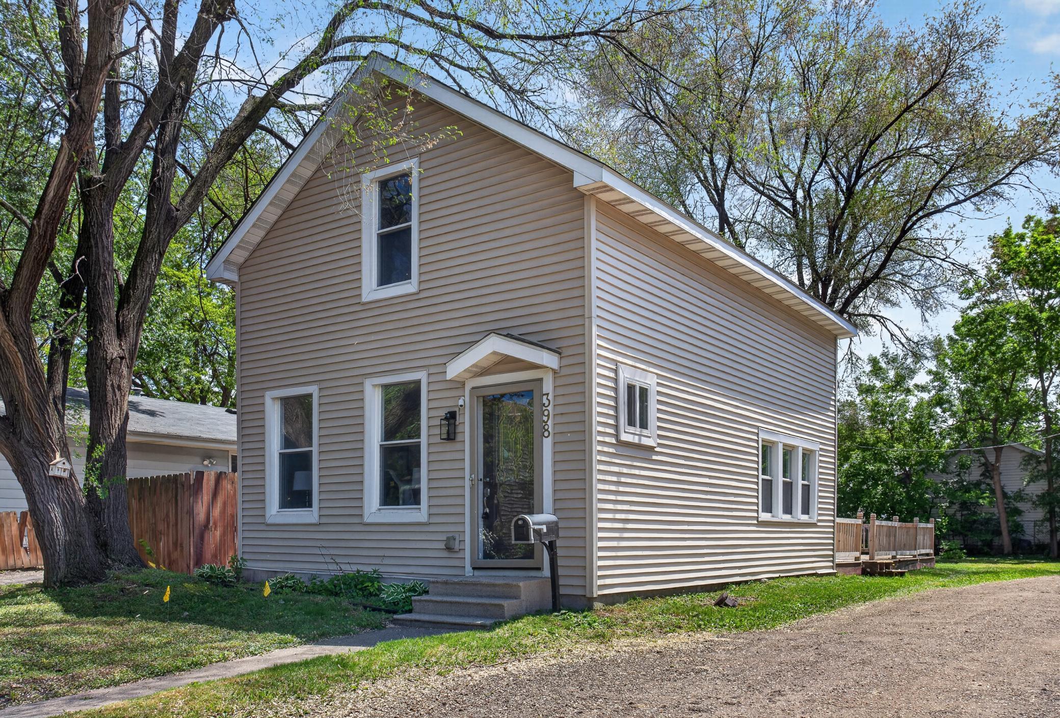 Gorgeous Homesite with nice yard.