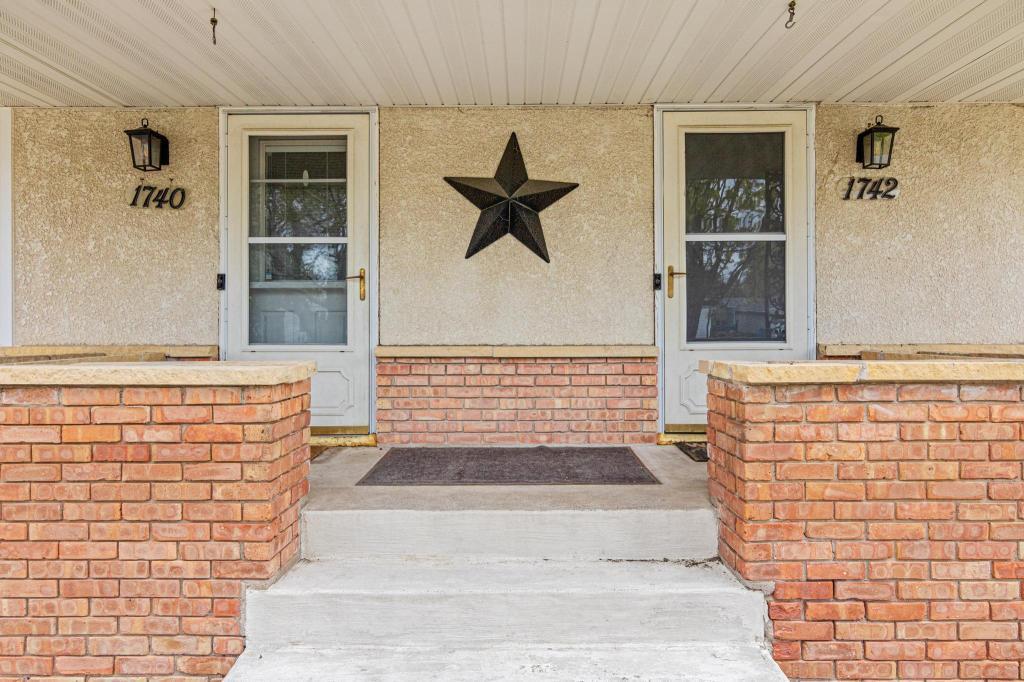 Excellent opportunity for owner-occupants or investors in desirable White Bear Lake.
