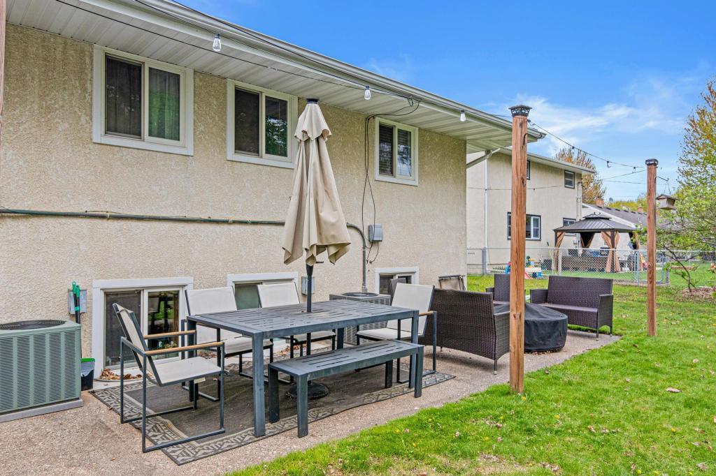 Dine alfresco this summer with dynamite patio spaces.