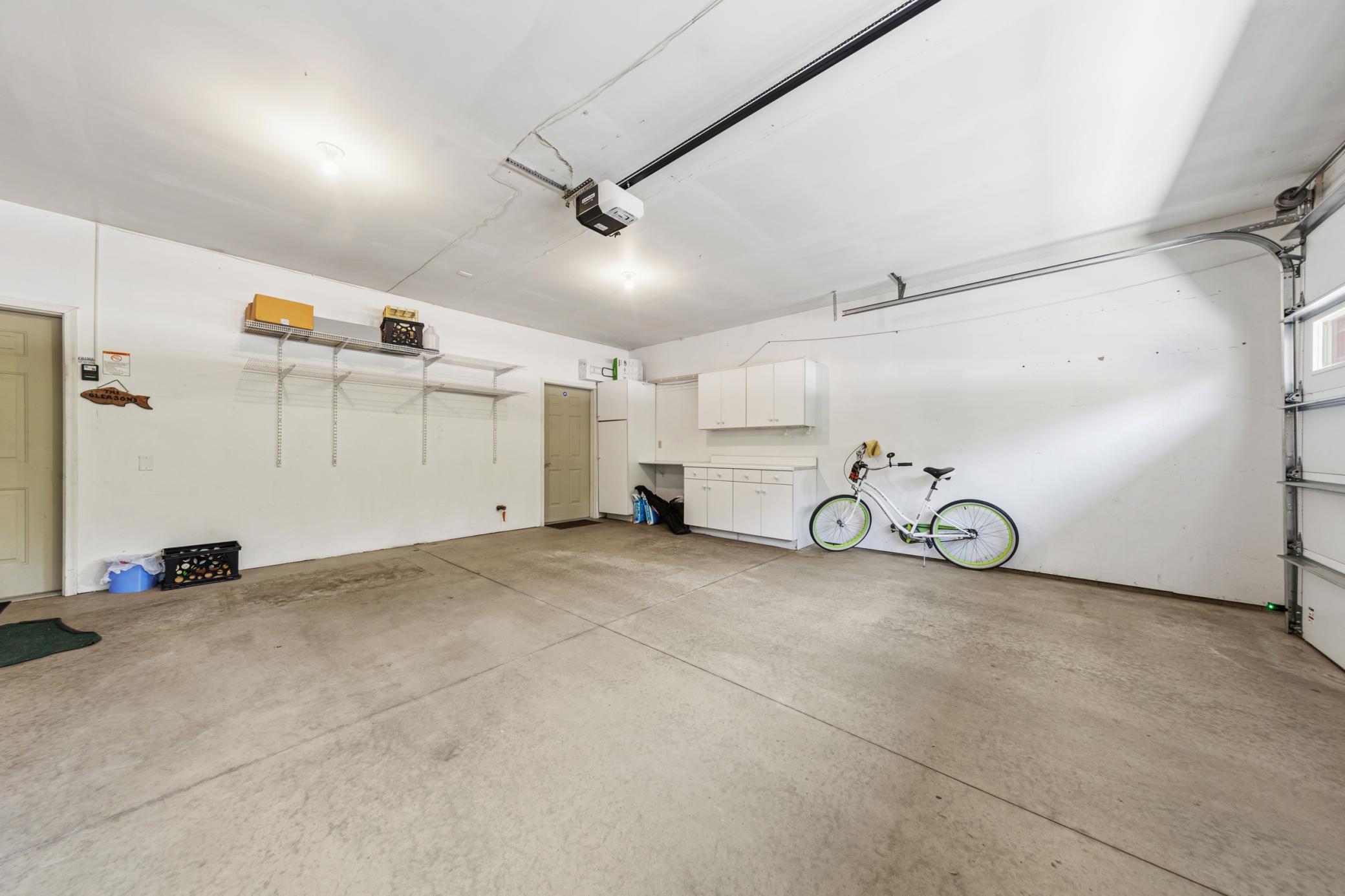 40 garage.jpg